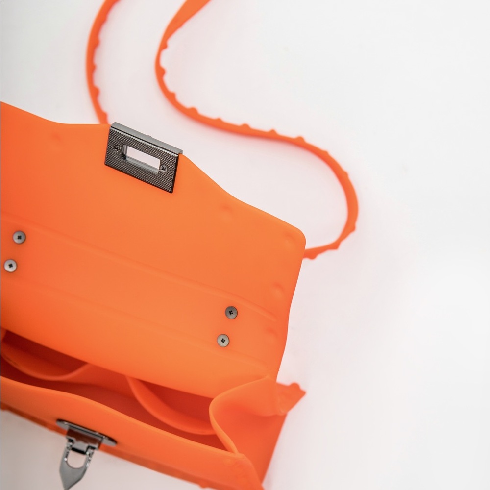 MEDIUM orange cute studded purse - Picture 5 of 7